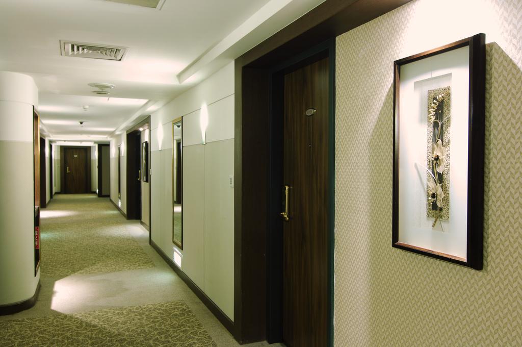 Hotel Fullon Poshtel Jhongli à Zhongli Extérieur photo